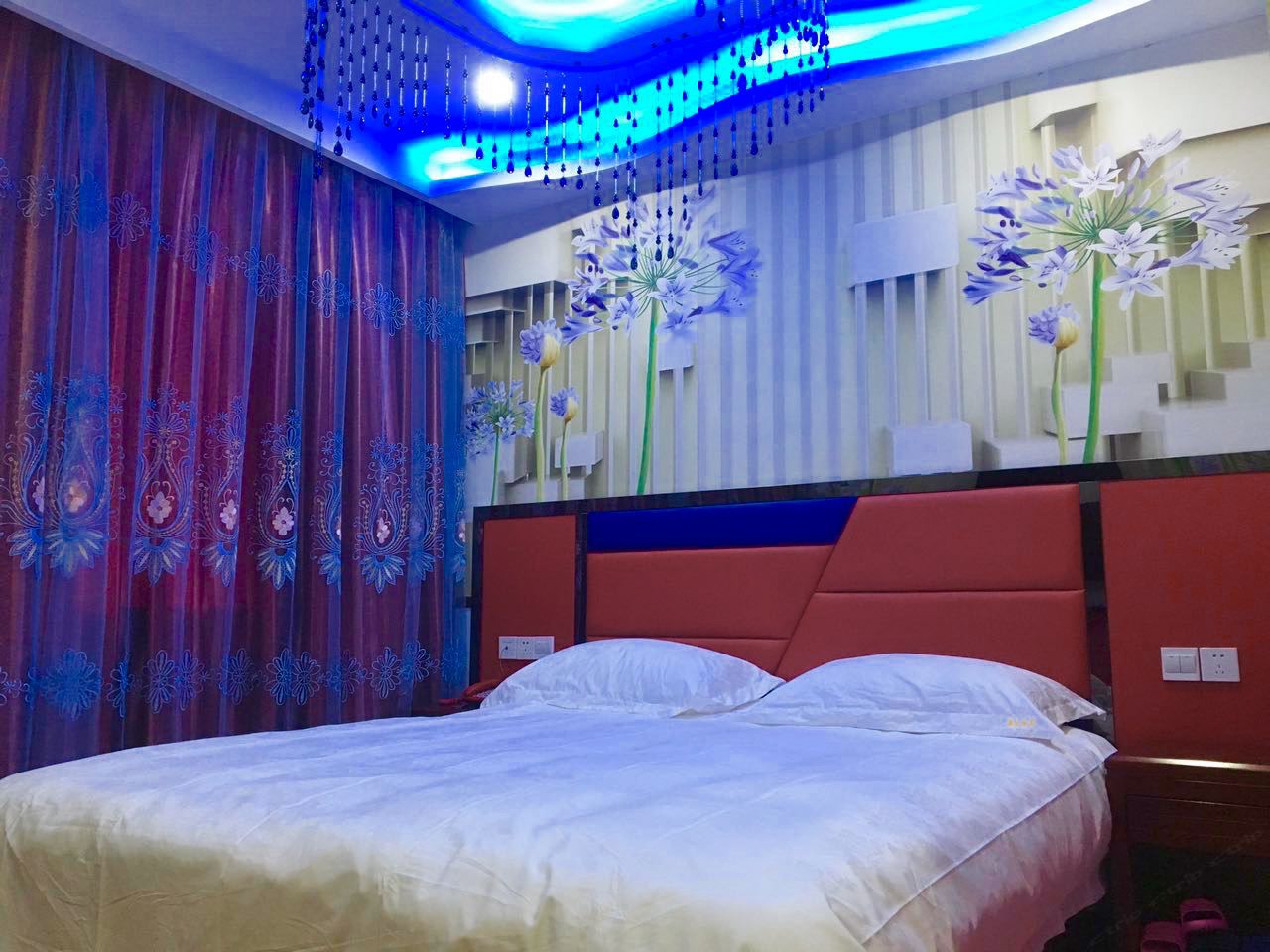 豪华大床房