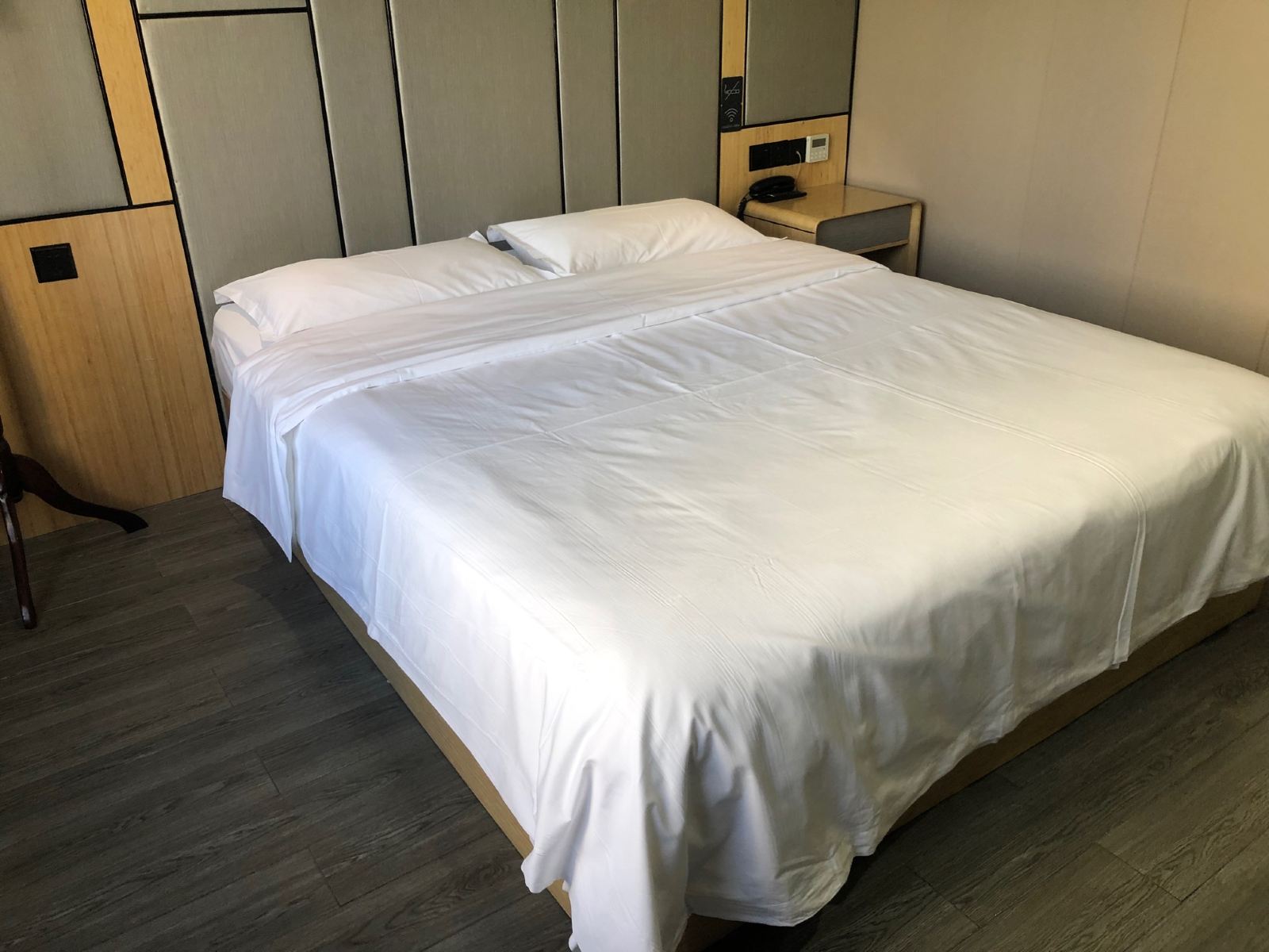 高级大床房