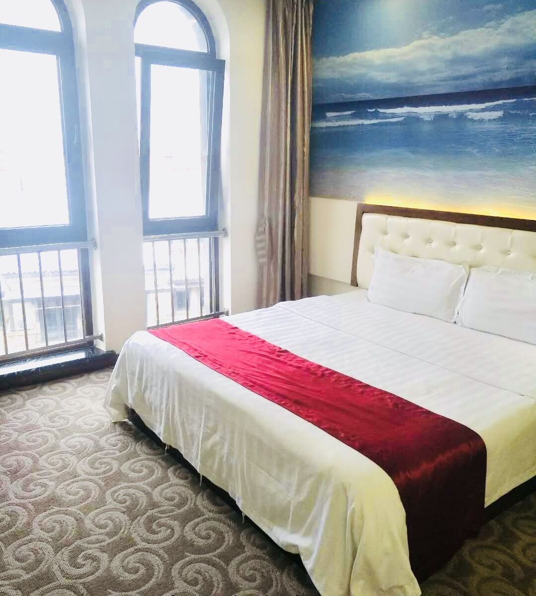 豪华大床房