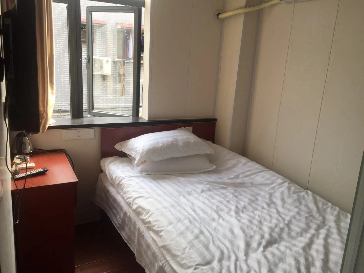 标准大床房