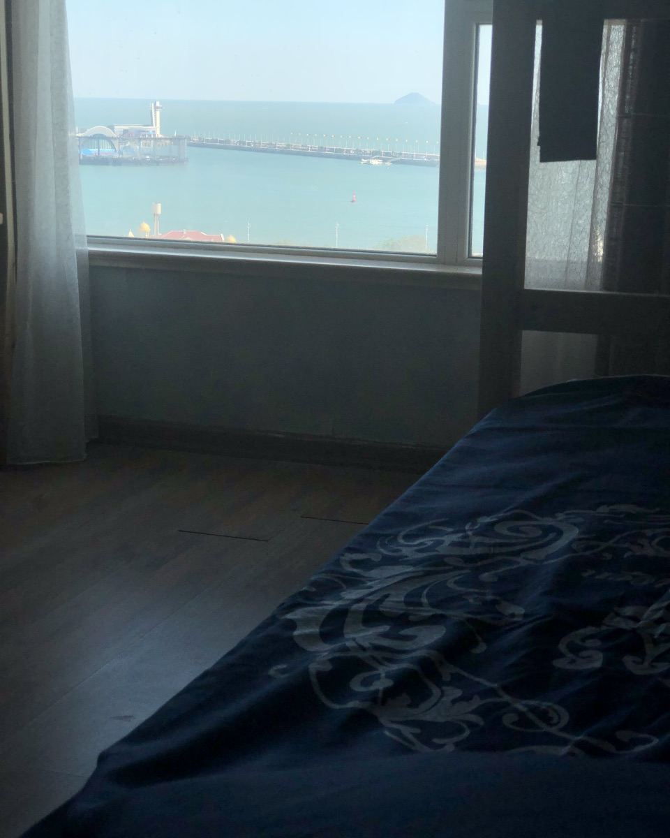 无敌海景6人男神房(床位)(公共卫浴)