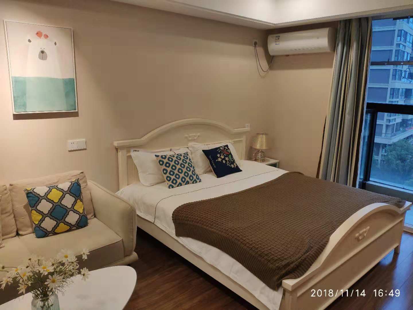高级大床房