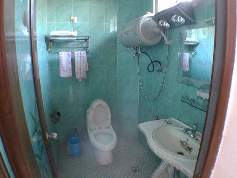 hotelPic