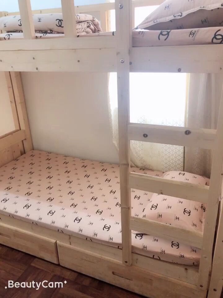 舒适六人间(床位)