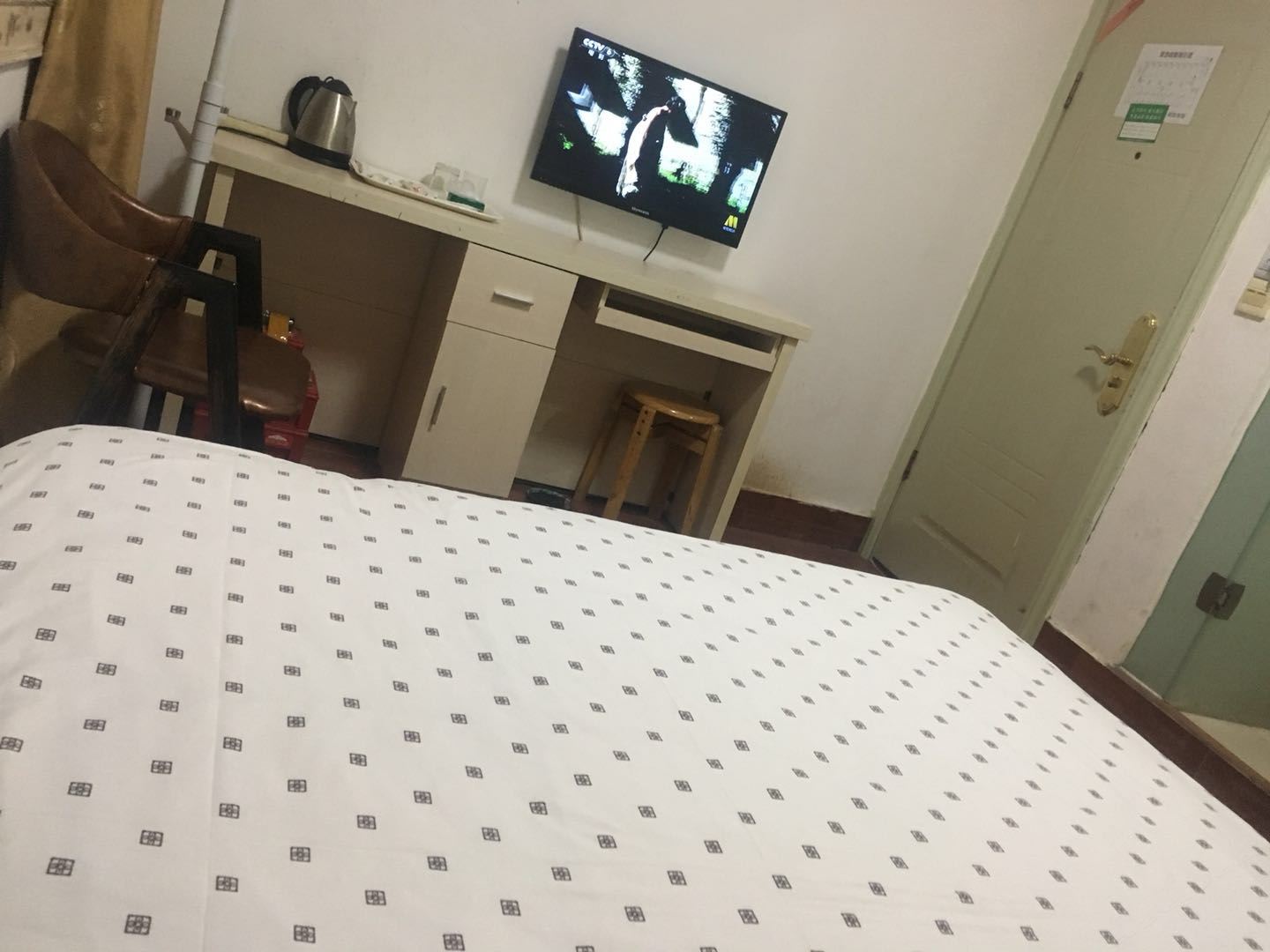 阳光单床房