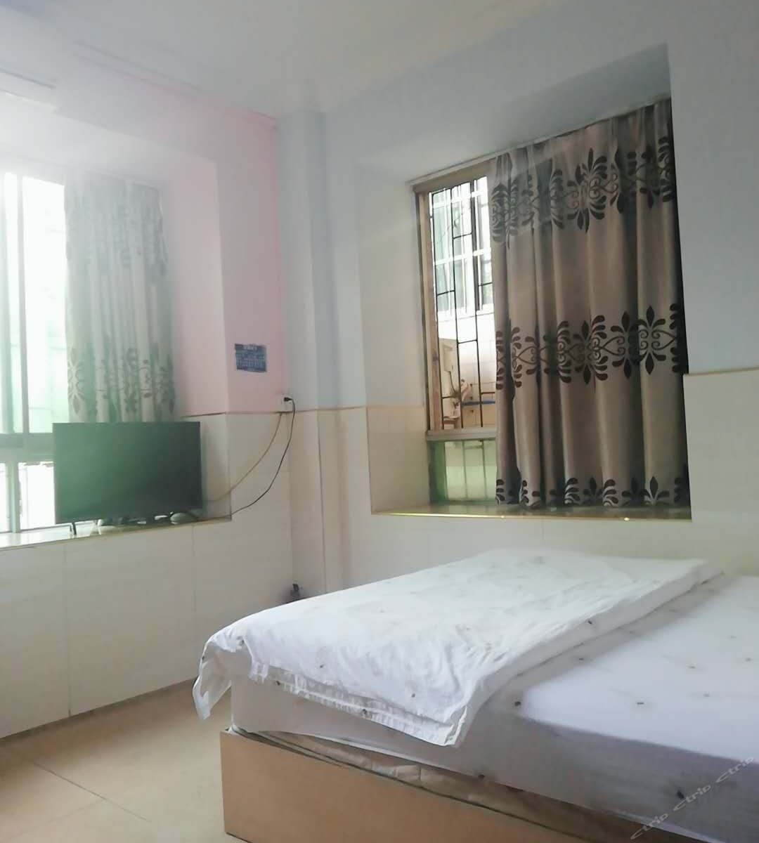 豪华大床房