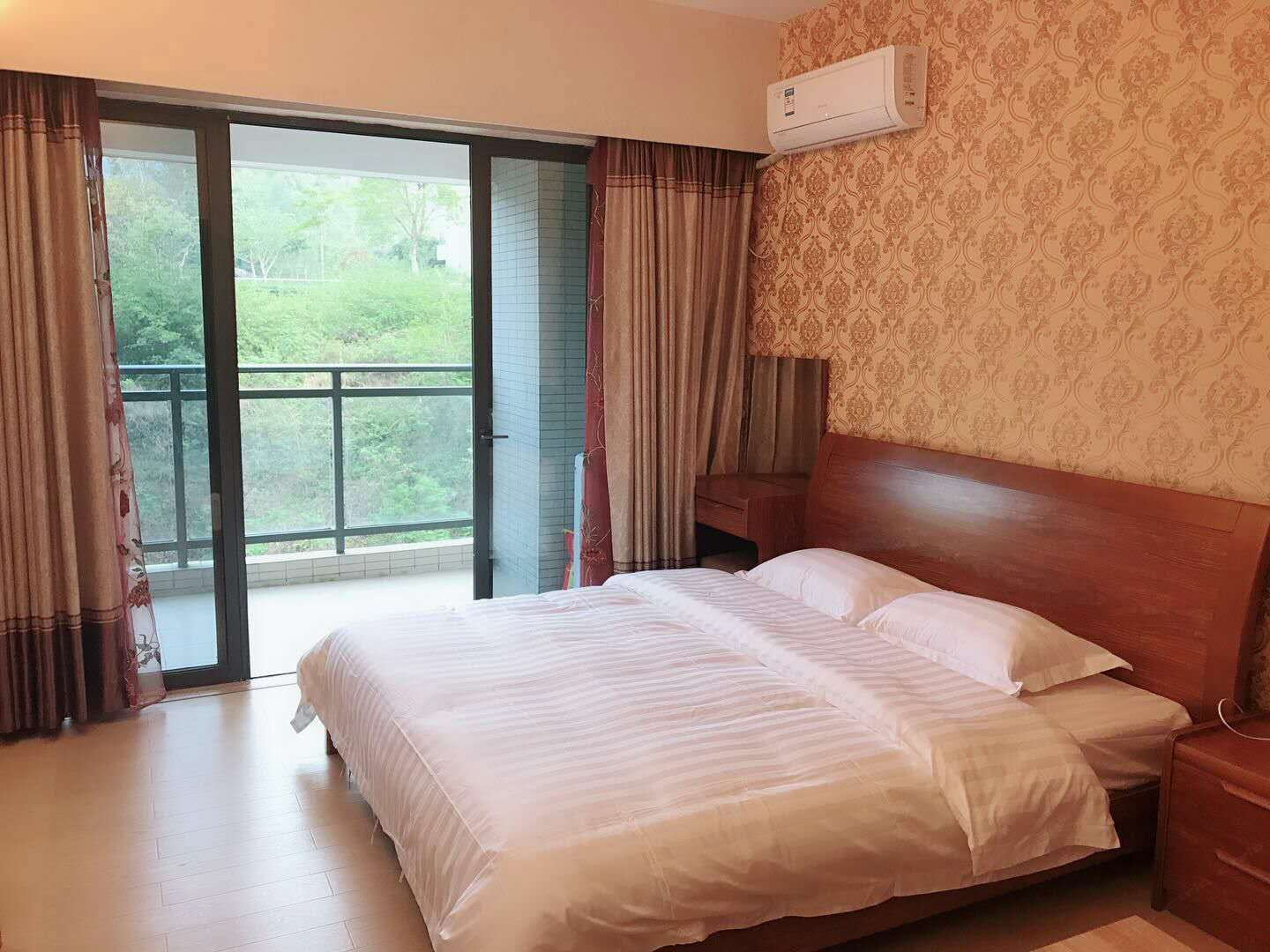 私享公寓大床房