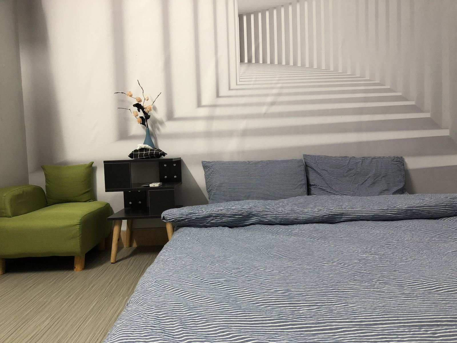 极简风榻榻米大床房