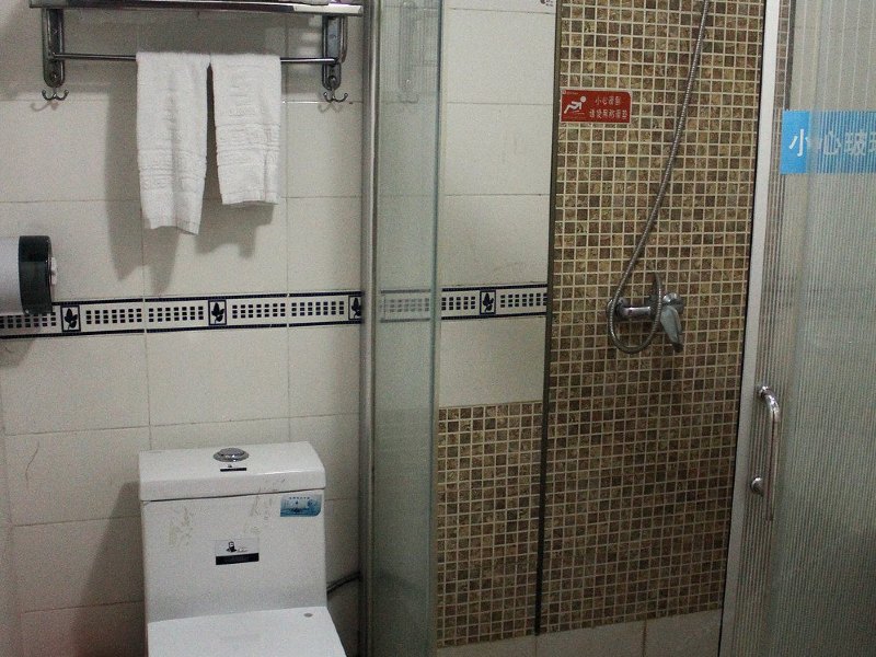 hotelPic