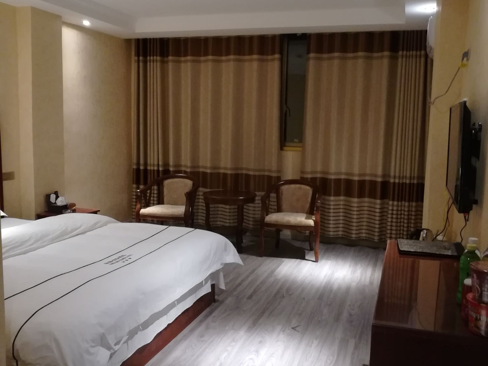 豪华大床房
