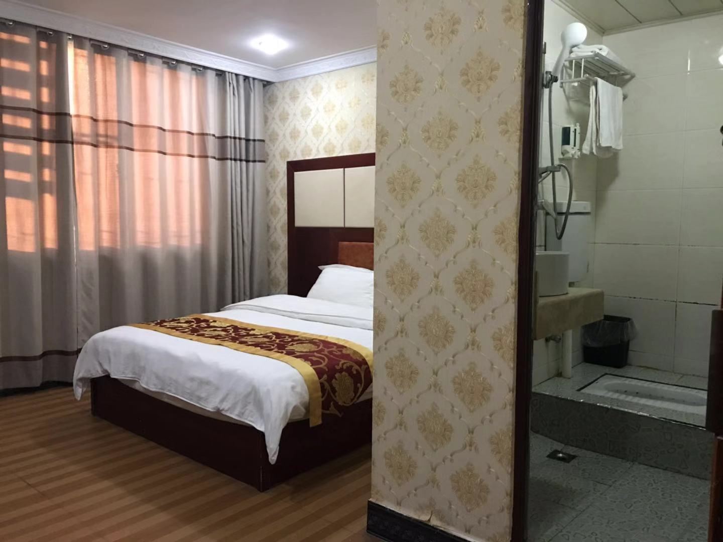 高级大床间