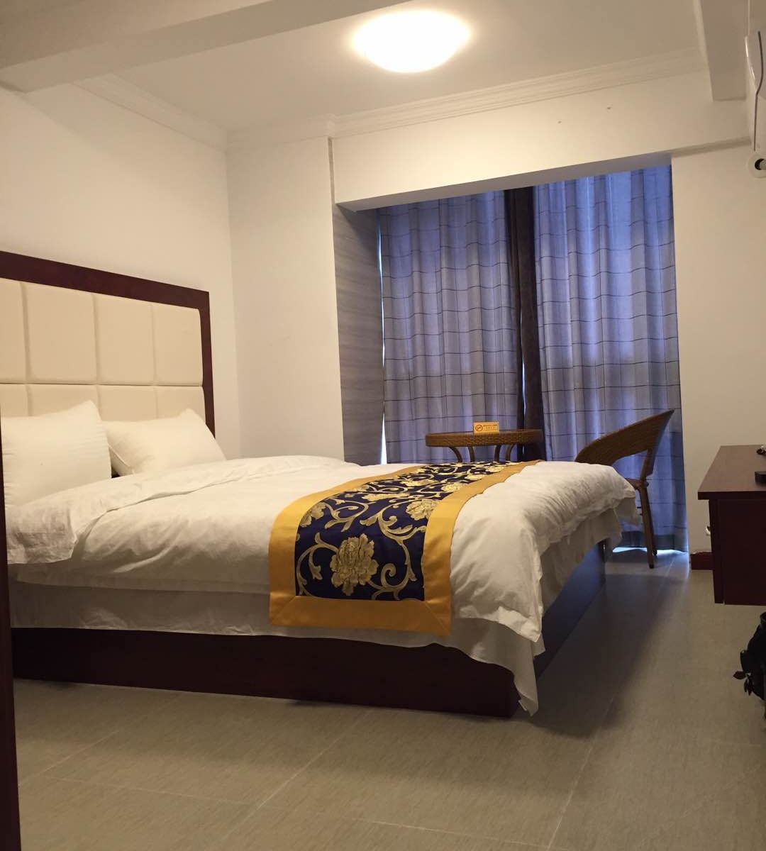 豪华大床房