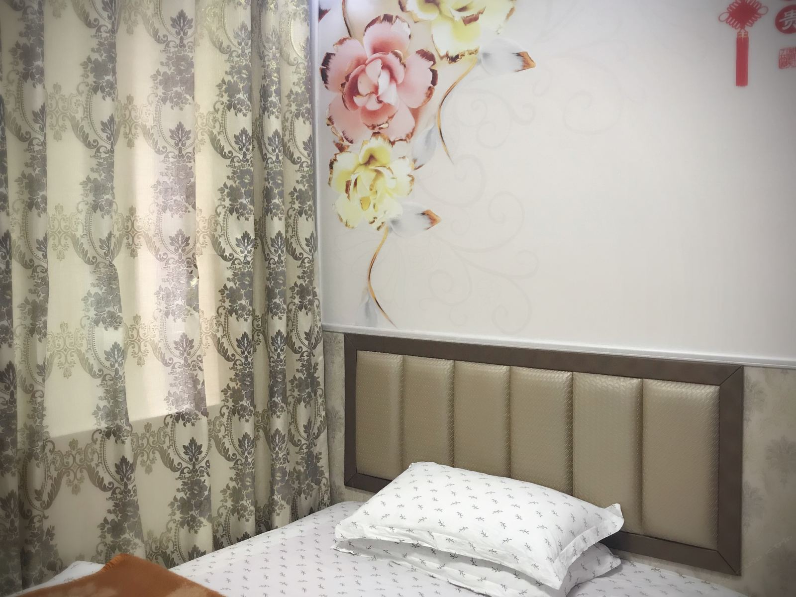 豪华大床房