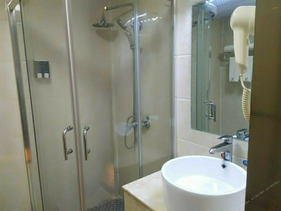 标准大床房