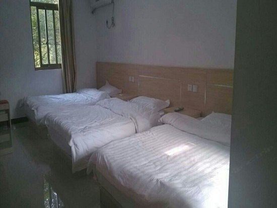 三人间