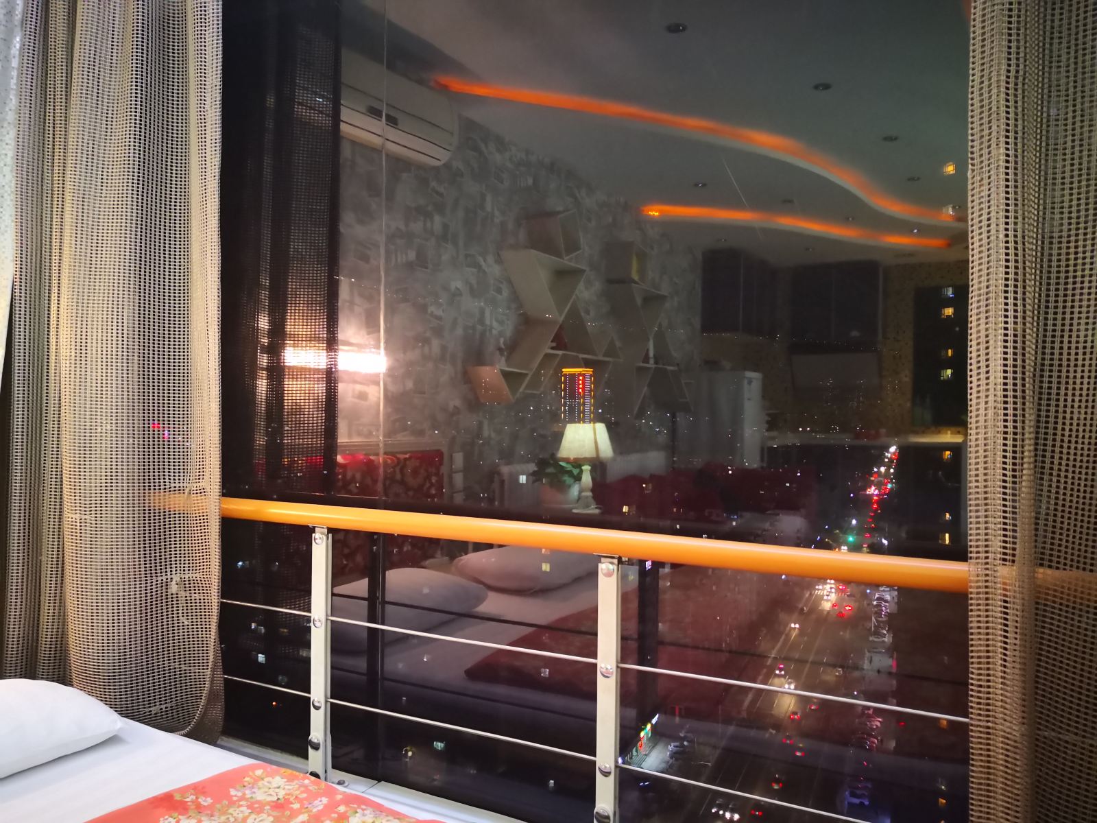 精选舒适榻榻米房