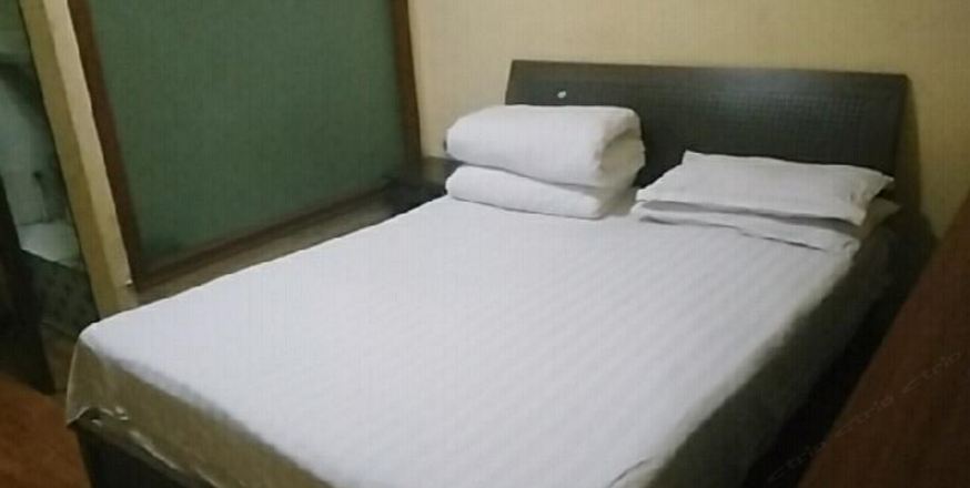 标准大床间
