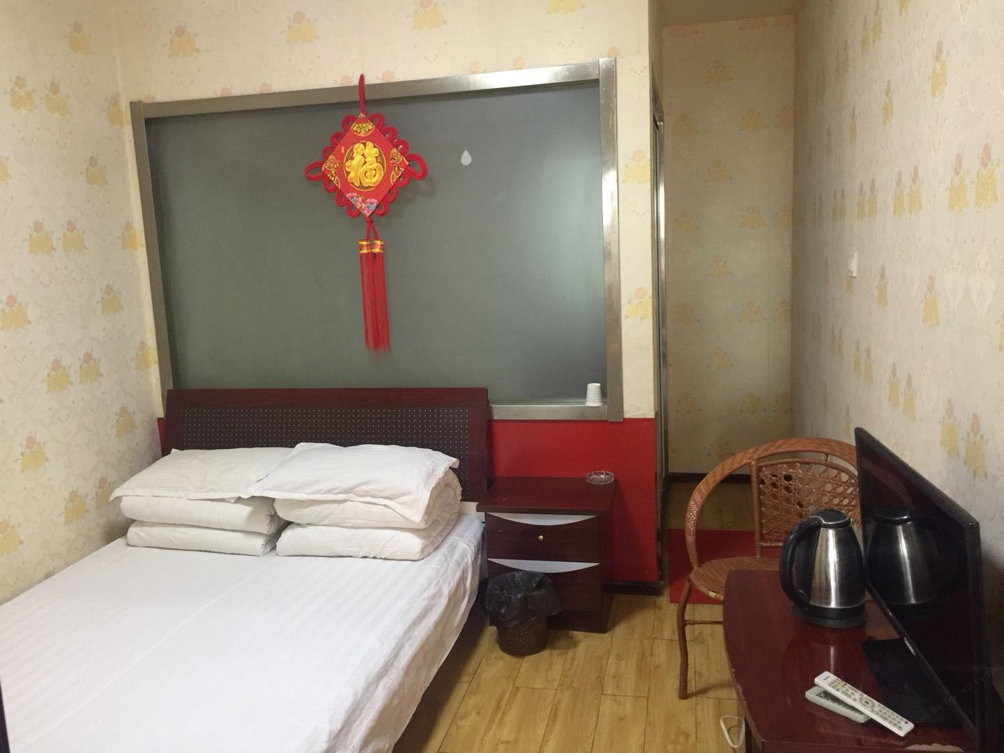 商务大床房