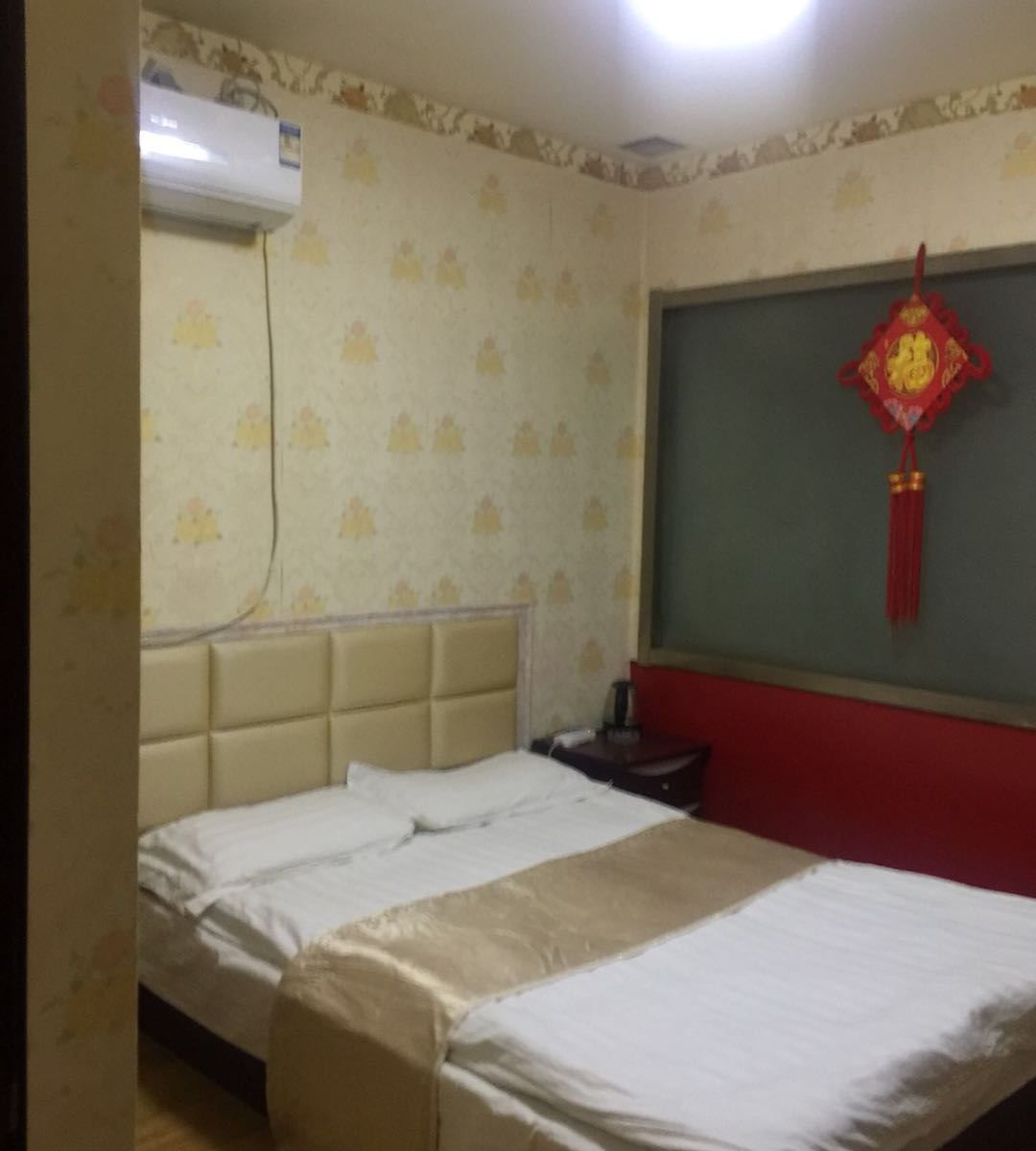 标准大床房