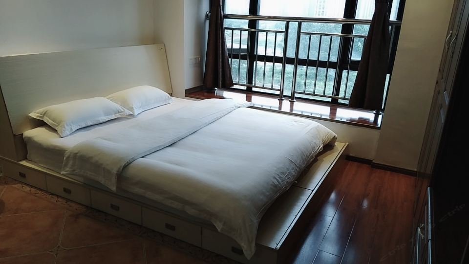 温馨舒适大床房