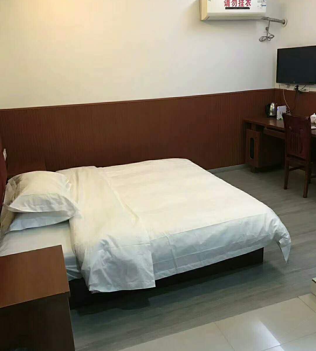 豪华大床房