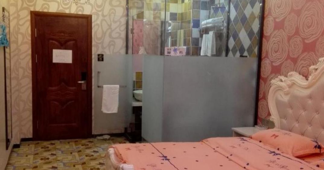 高级大床房