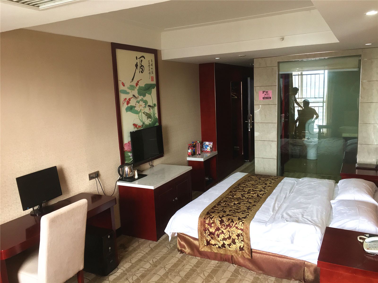 豪华大床房