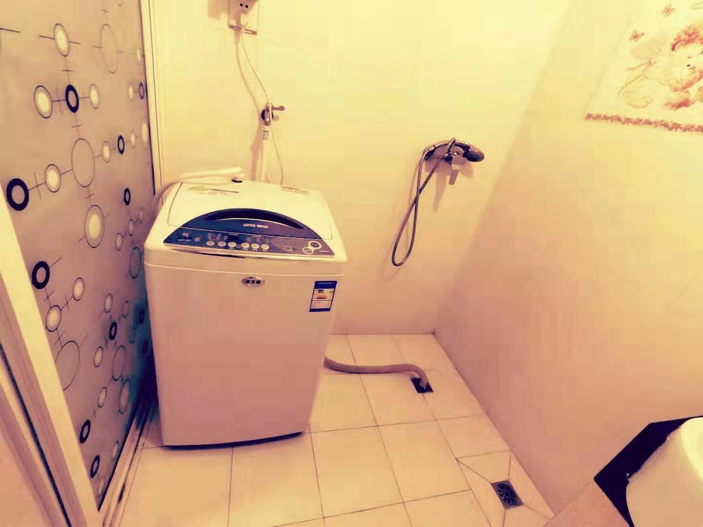 豪华四人间