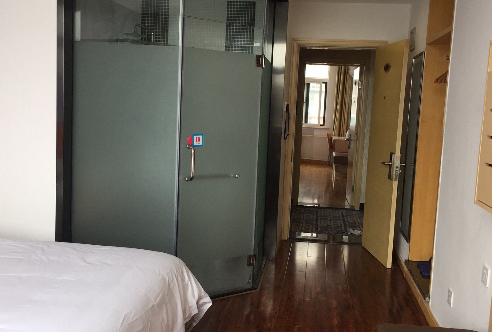 舒适双床房
