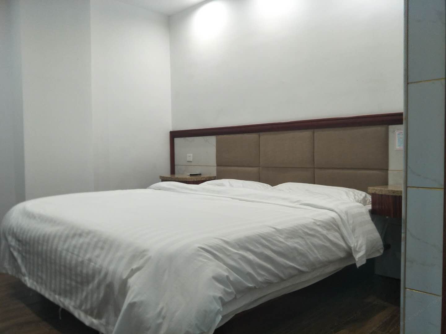 高级大床房A