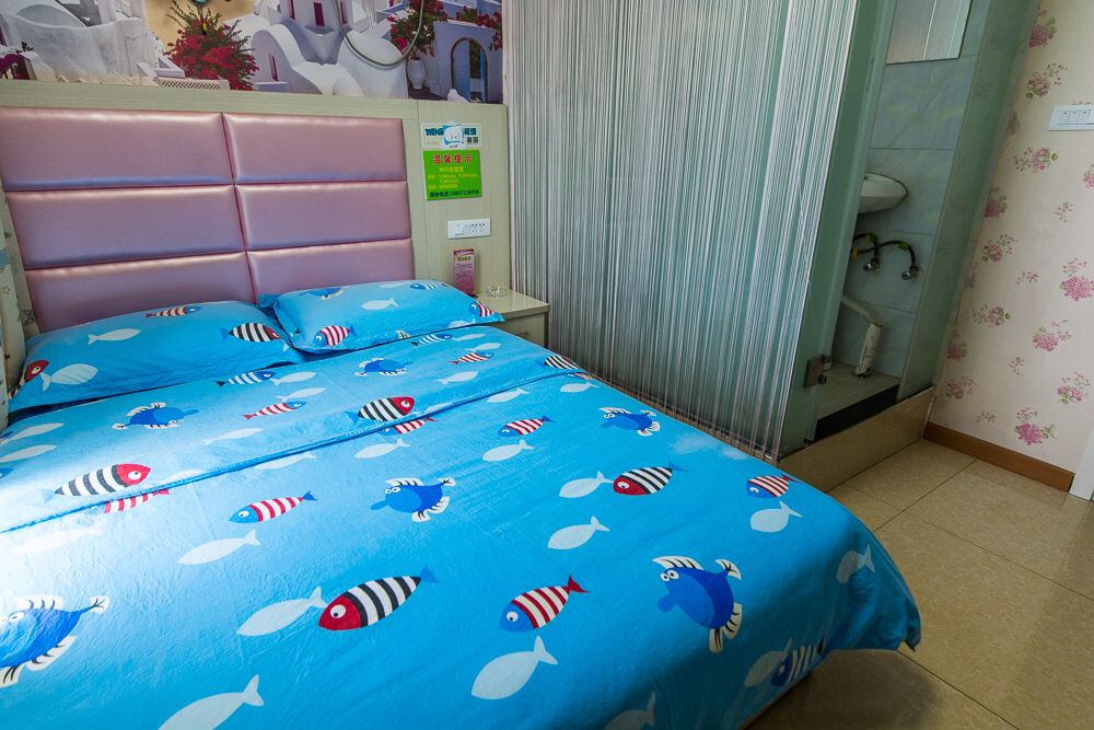 经济大床房