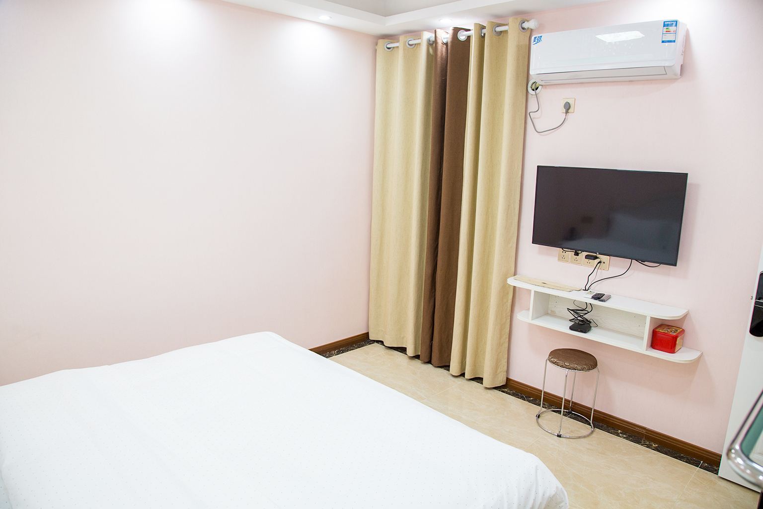 温馨大床房