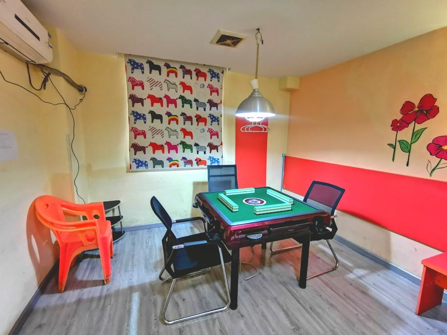 棋牌大床房
