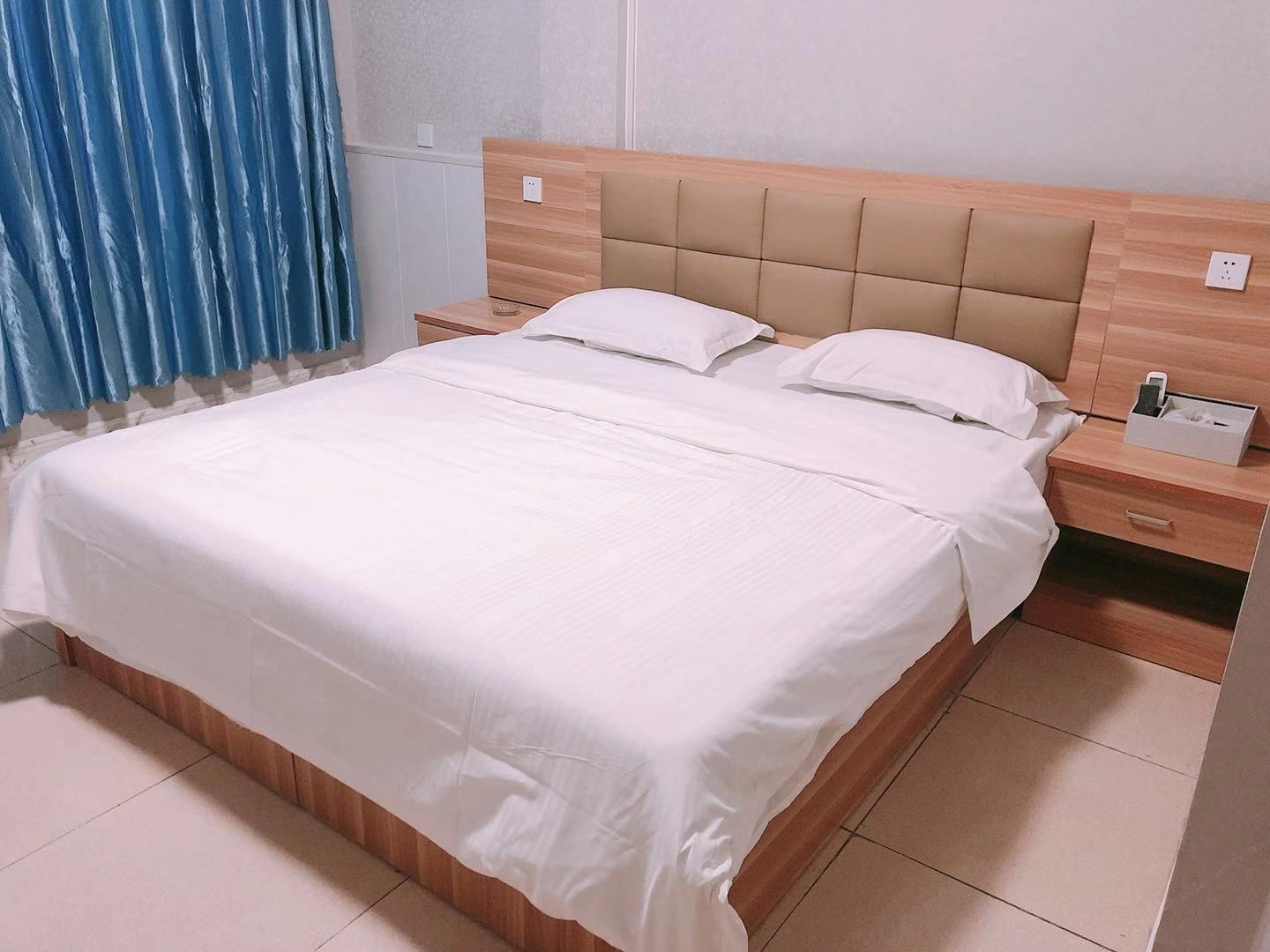 商务大床房