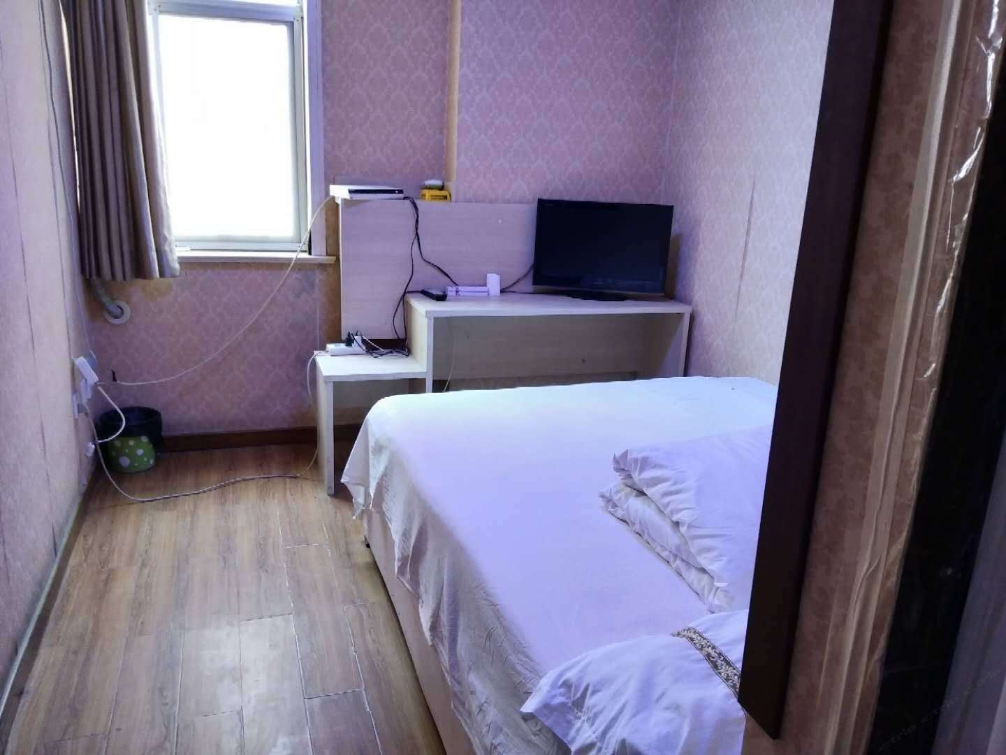普通大床间