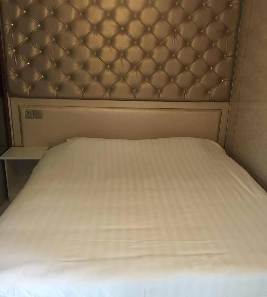 豪华大床房