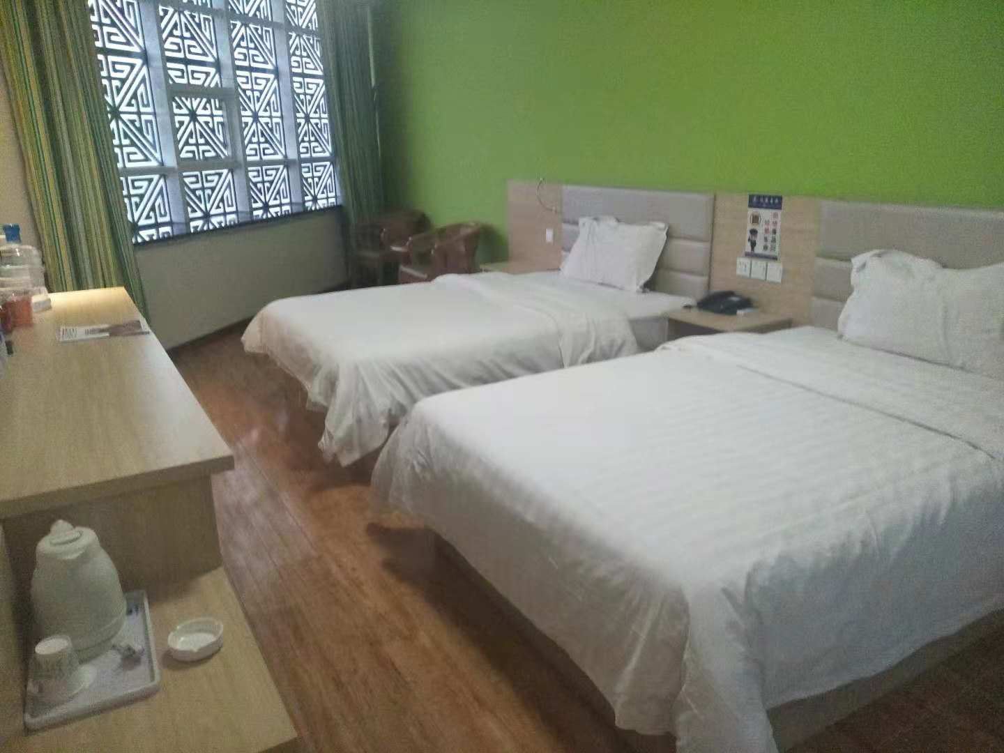 精选双床间