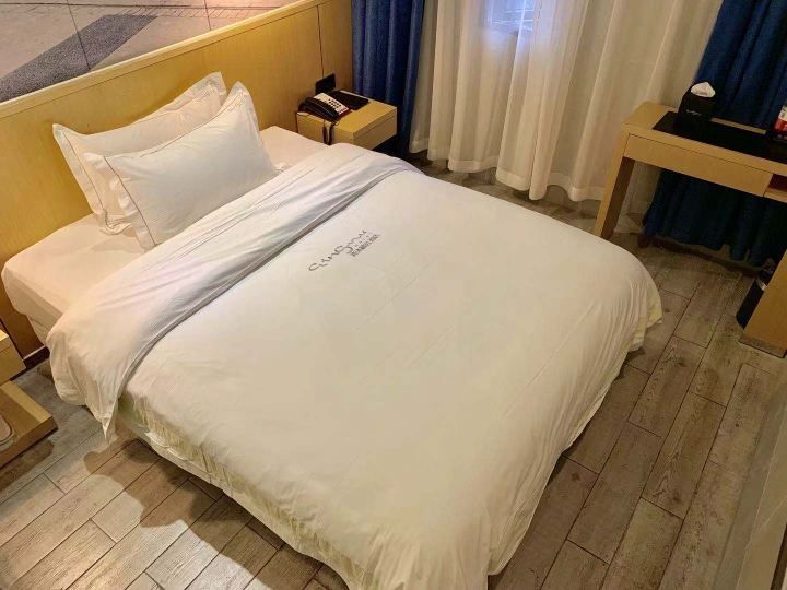 高级大床房A