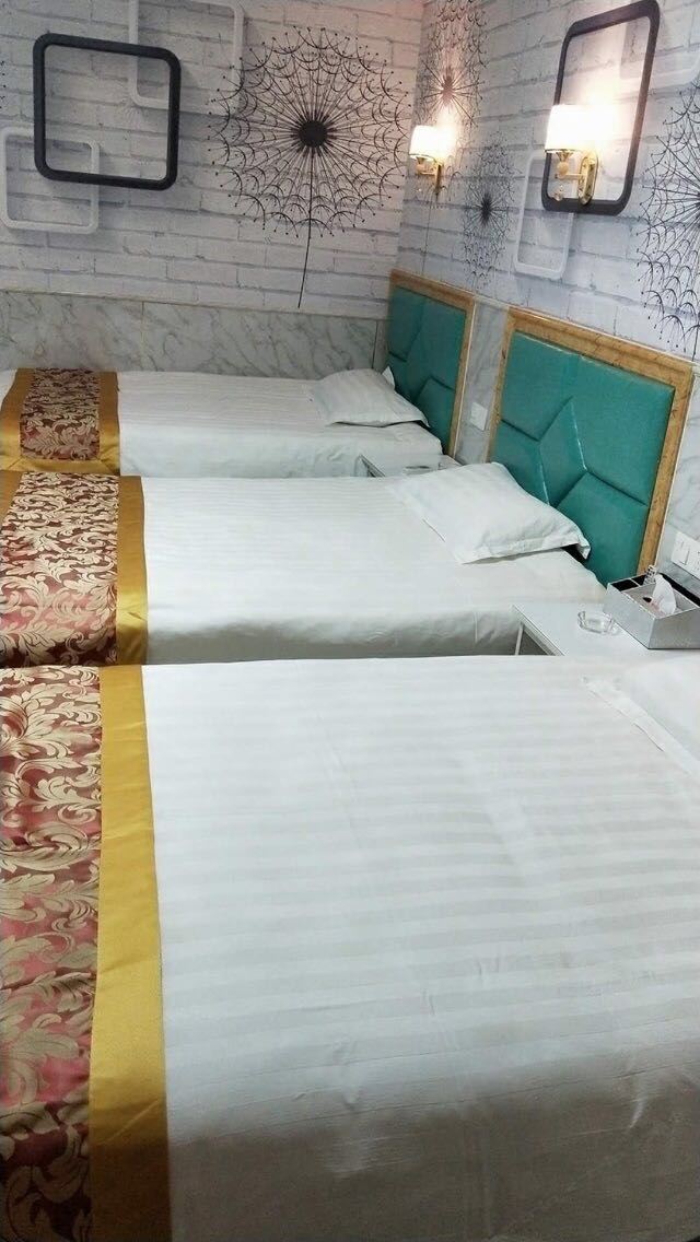 三人房