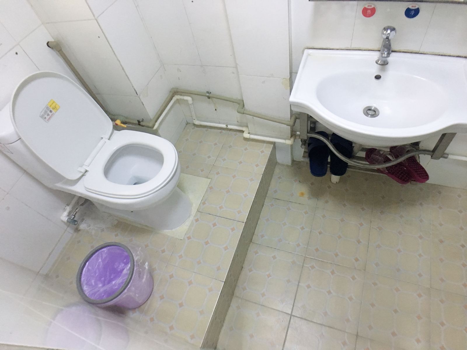 经济大床房