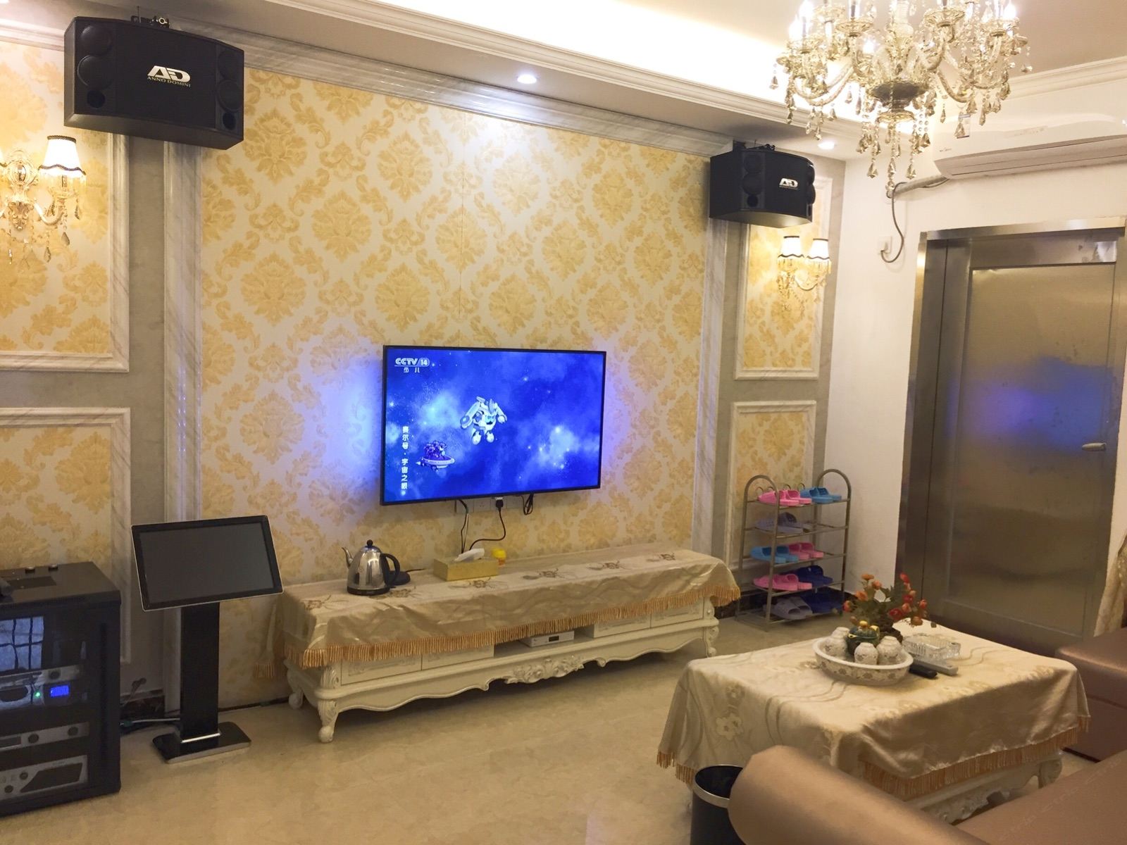 KTV三房一厅公寓