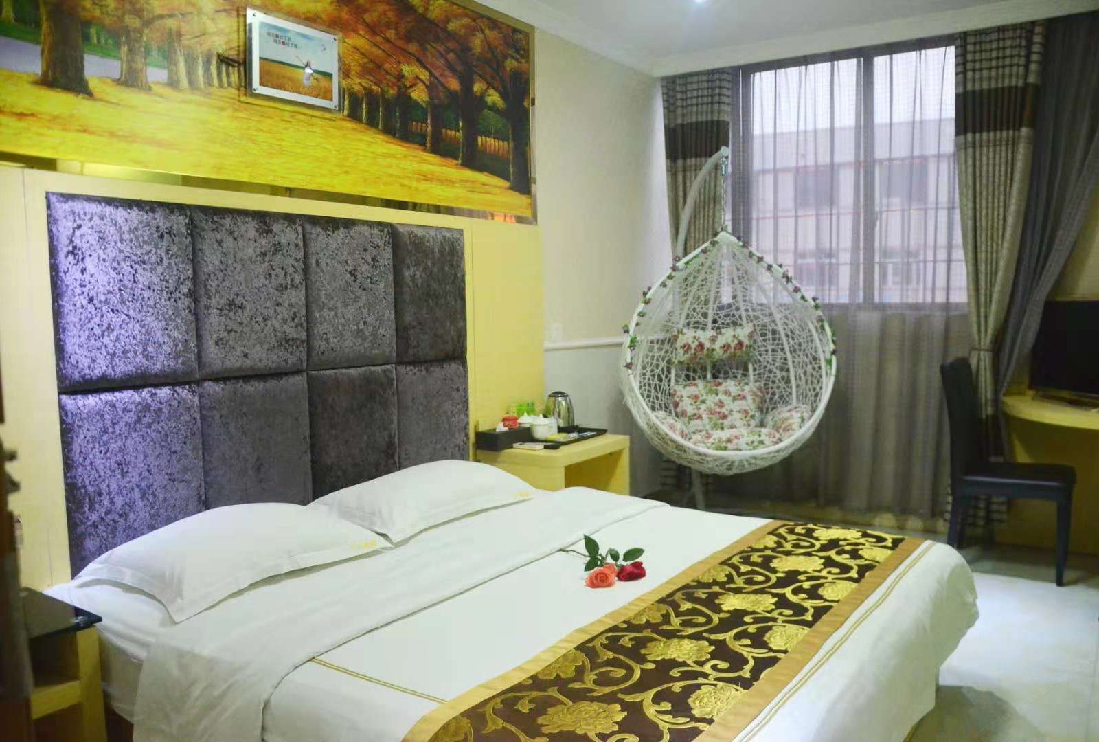 吊篮大床间