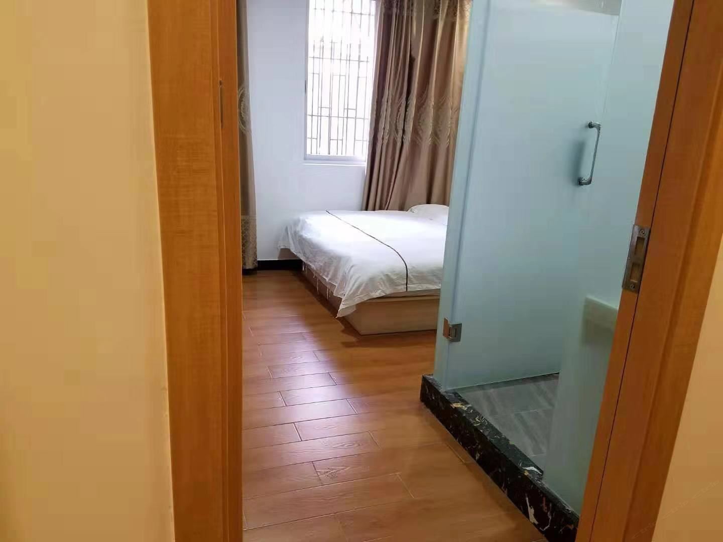 标准大床房