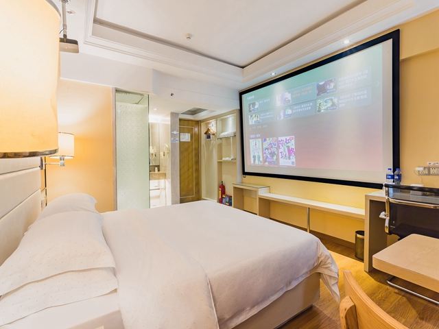 精选大床房