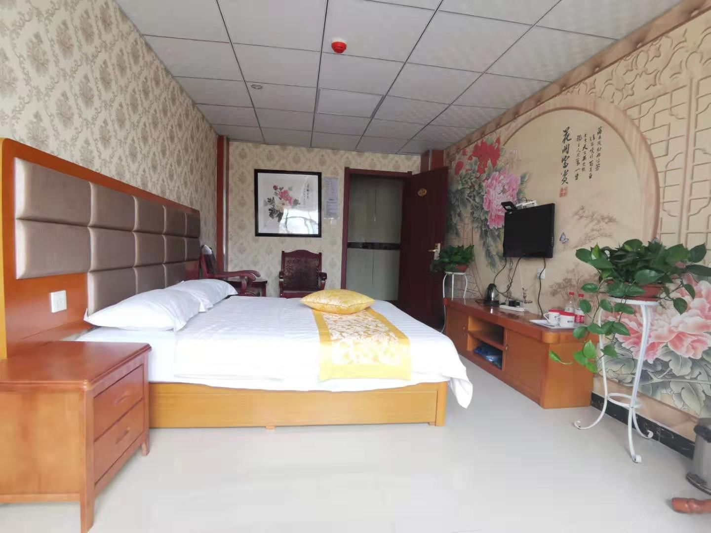 豪华大床房