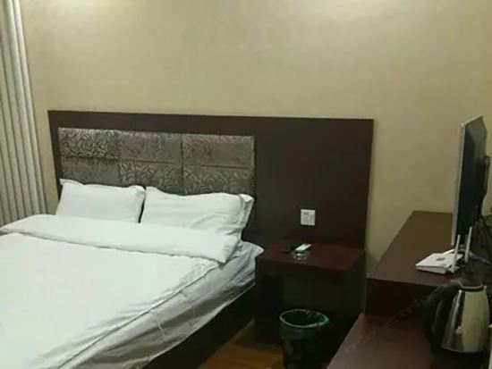 普通双人间(公共卫浴)