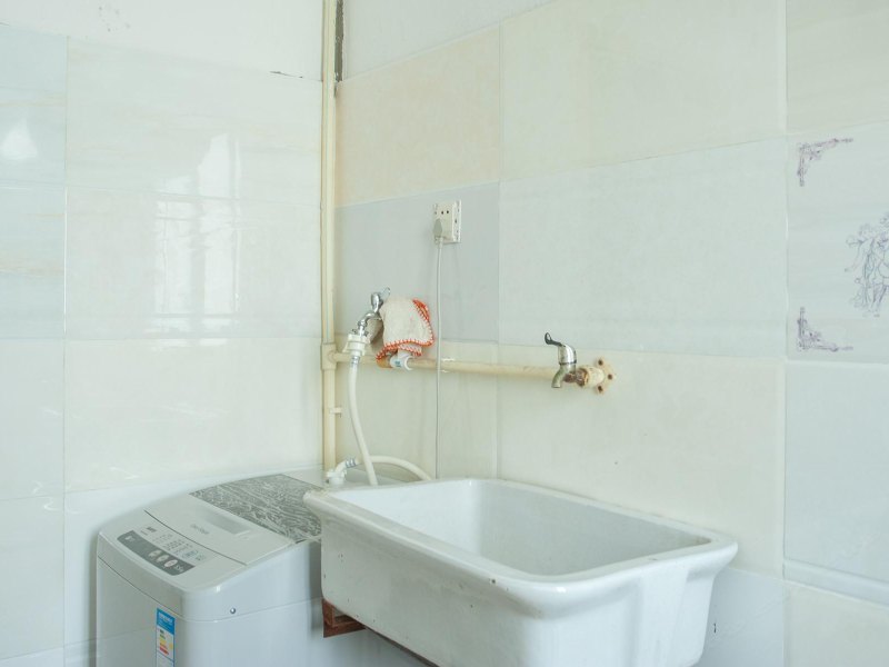 hotelPic