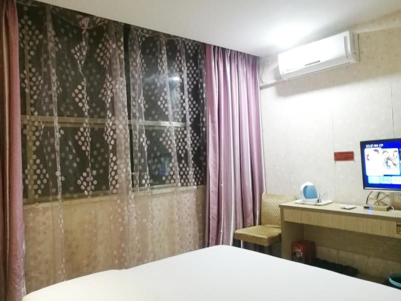 豪华大床房