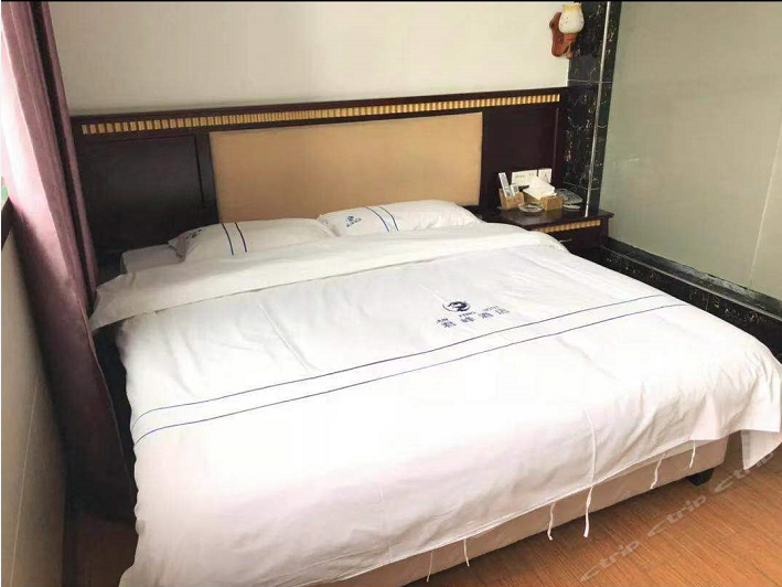标准大床房