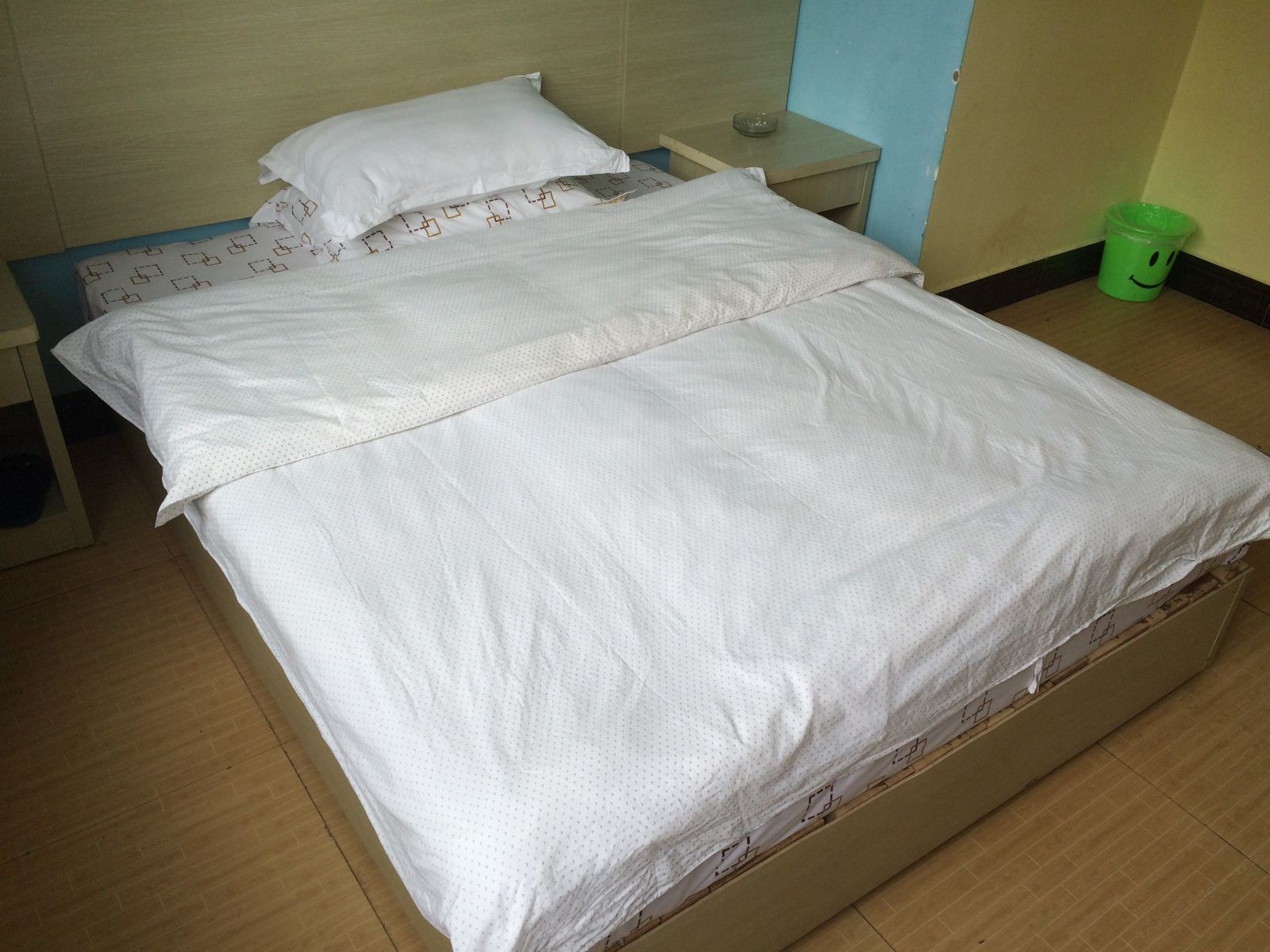 豪华大床房